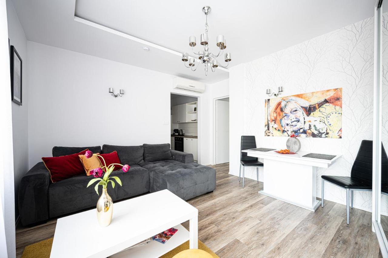 Saint Seven Lejlighed Szeged Eksteriør billede